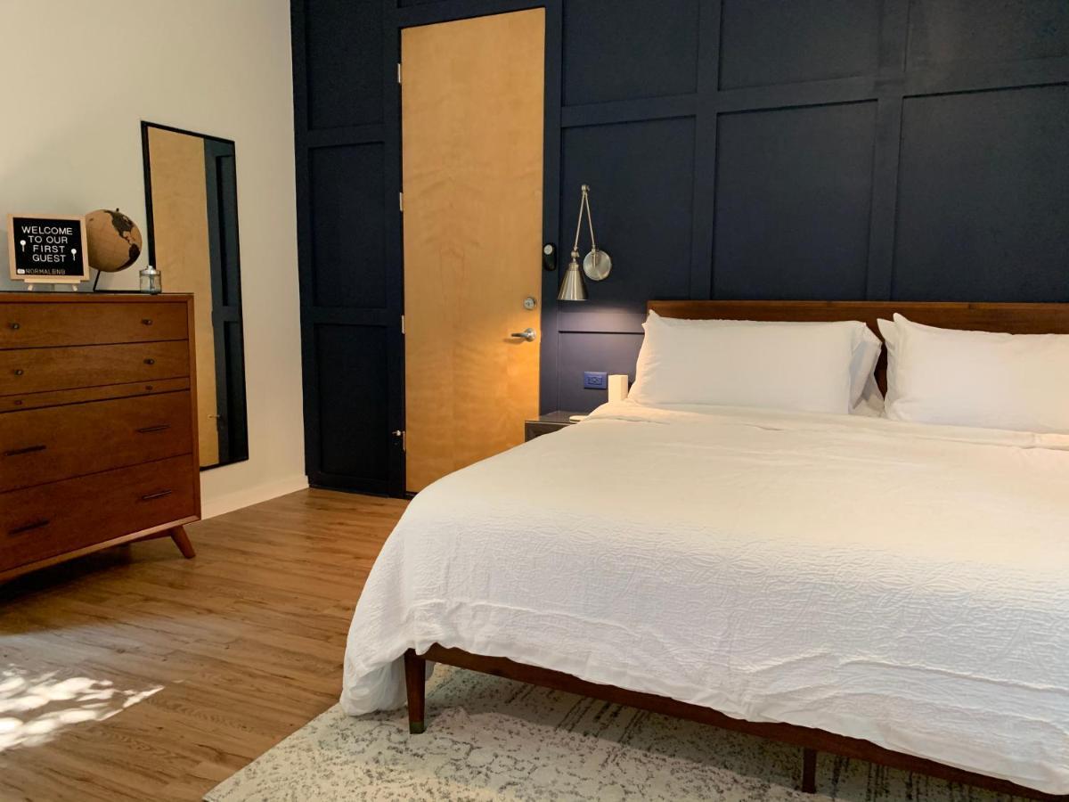 Normalbnb - 2 Blocks From Restaurants, Bars, Hospital Athens Ngoại thất bức ảnh